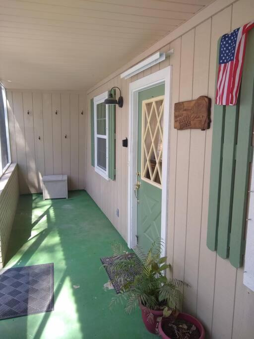 Huck'S Hideaway Near The Santa Fe River Fort White Екстериор снимка